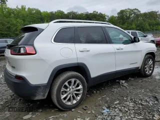 2019 Jeep Cherokee Latitude z VIN 1C4PJLCB9KD312162, wystawiony jako Copart lot #58989905 z przebiegiem 79 471 mil mil oraz Szkoda całkowita • Salvage title. Historia ofert i sprzedaży dostępna na DreamBid. Obrazek 3.