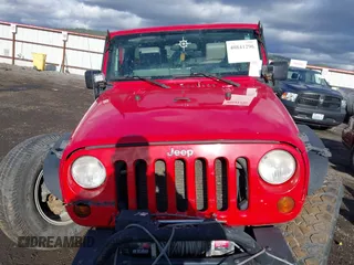 2008 Jeep Wrangler Unlimited Rubicon with VIN 1J8GA69138L572905, listed as a IAAI auction lot 40841296 with 162,528 mi miles and . Bid and sale history available at DreamBid. Image 11.