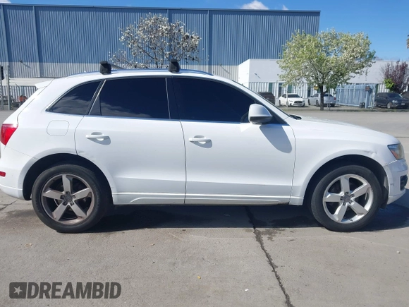2009 Audi Q5 Premium Plus z VIN WA1KK78R29A014529, wystawiony jako IAAI lot #41948729 z przebiegiem 189 682 mil mil oraz . Historia ofert i sprzedaży dostępna na DreamBid. Obrazek 13.