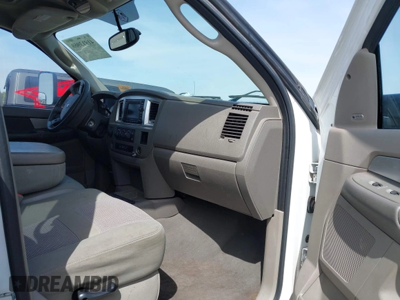 2008 Dodge 2500 Laramie with VIN 3D3KS29A18G108409, listed as a IAAI auction lot 41913960 with 221,144 mi miles. Bid and sale history available at carsss.com. Image 5.