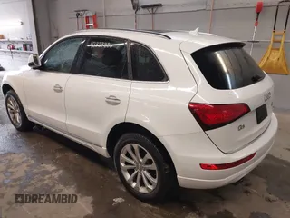 2017 Audi Q5 Premium z VIN WA1C2AFP4HA054807, wystawiony jako IAAI lot #42323886 z przebiegiem 107 653 mil mil oraz . Historia ofert i sprzedaży dostępna na DreamBid. Obrazek 3.