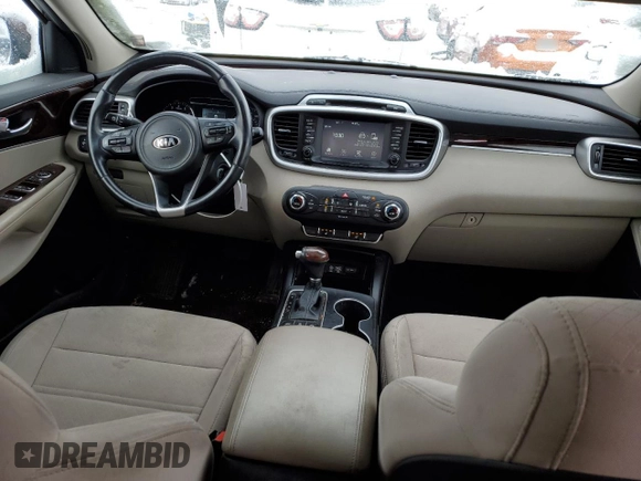 2017 Kia Sorento LX with VIN 5XYPGDA3XHG267789, listed as a Copart auction lot 41483165 with 95,091 mi miles and Salvage Title. Bid and sale history available at carsss.com. Image 8.