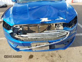 2018 Ford Fusion SE with VIN 3FA6P0HDXJR168152, listed as a IAAI auction lot 41740165 with 129,636 mi miles. Bid and sale history available at carsss.com. Image 6.
