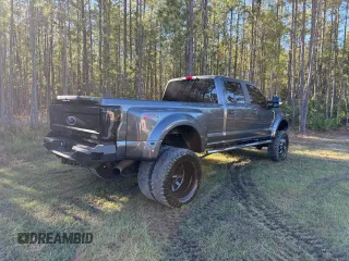 2019 Ford Super Duty F-450 DRW XL with VIN 1FT8W4DT0KEG17918, listed as a Copart auction lot 84912784 with 22,929 mi miles and Clean Title. Bid and sale history available at carsss.com. Image 4.