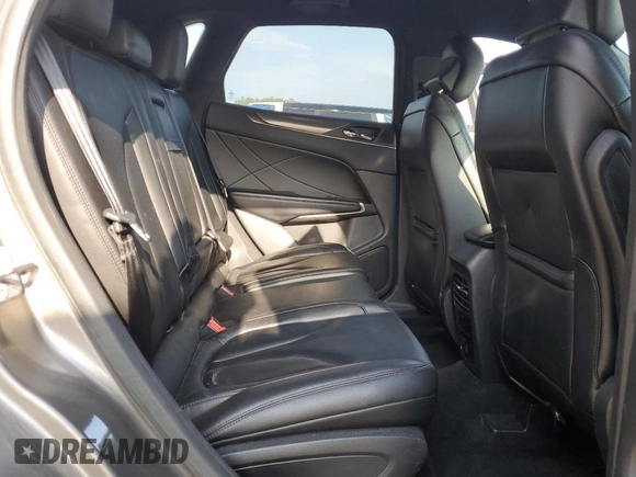 2017 Lincoln MKC Premiere z VIN 5LMCJ1C95HUL16078, wystawiony jako Copart lot #55853005 z przebiegiem 114 821 mil mil oraz Szkoda całkowita • Salvage title. Historia ofert i sprzedaży dostępna na DreamBid. Obrazek 11.