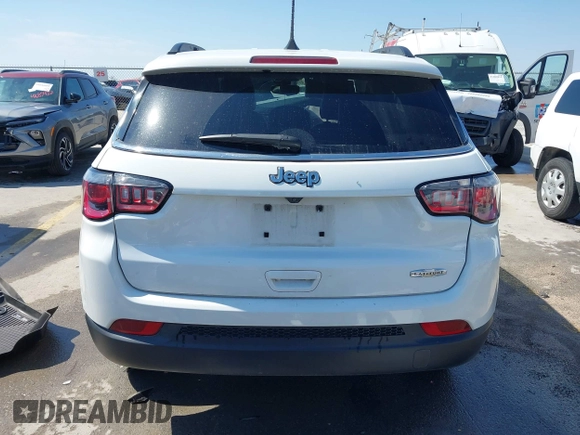 2022 Jeep Compass Latitude with VIN 3C4NJCBB0NT187365, listed as a IAAI auction lot 41691559 with 93,576 mi miles and . Bid and sale history available at carsss.com. Image 17.