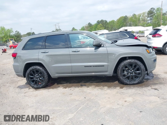 2019 Jeep Grand Cherokee Upland with VIN 1C4RJFAG5KC729664, listed as a IAAI auction lot 42077687 with 51,392 mi miles. Bid and sale history available at carsss.com. Image 13.