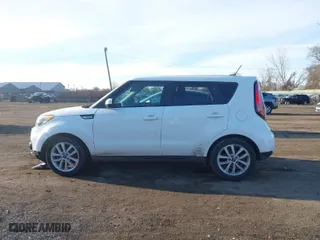 2018 Kia Soul + with VIN KNDJP3A52J7901598, listed as a IAAI auction lot 41875303 with 58,806 mi miles. Bid and sale history available at carsss.com. Image 14.