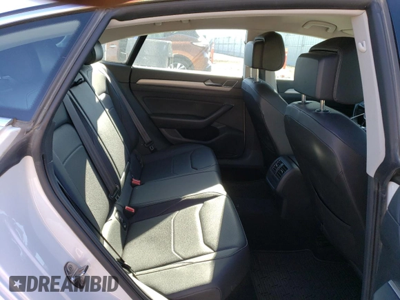 2019 Volkswagen Arteon SE с VIN WVWBR7ANXKE024264, выставлен на аукционе Copart как лот 49172844 с пробегом 81 034 миль миль и . История ставок и продаж доступна на DreamBid. Изображение 10.
