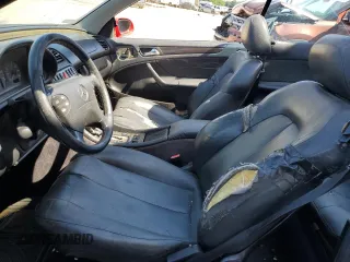 2000 Mercedes-Benz CLK 320/430 z VIN WDBLK70G7YT039206, wystawiony jako Copart lot #53269374 z przebiegiem Nie podano mil oraz Nie do naprawy • Non repairable. Historia ofert i sprzedaży dostępna na DreamBid. Obrazek 7.