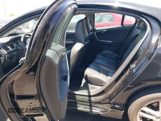 2013 Volvo S60 T5 Premier with VIN YV1612FS0D1219031, listed as a IAAI auction lot 42279228 with 131,855 mi miles and . Bid and sale history available at DreamBid. Image 8.