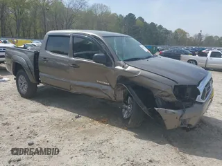 2015 Toyota Tacoma PreRunner z VIN 5TFJX4GN7FX043923, wystawiony jako IAAI lot #41930476 z przebiegiem 151 399 mil mil oraz . Historia ofert i sprzedaży dostępna na DreamBid. Obrazek 1.