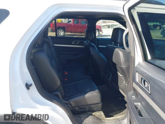 2016 Ford Explorer XLT with VIN 1FM5K8DH7GGB84932, listed as a IAAI auction lot 41748978 with 147,608 mi miles and . Bid and sale history available at carsss.com. Image 8.