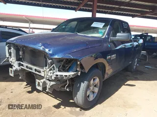 2013 Ram 1500 Express z VIN 1C6RR7FT3DS567540, wystawiony jako IAAI lot #42003705 z przebiegiem 194 063 mil mil oraz . Historia ofert i sprzedaży dostępna na DreamBid. Obrazek 19.