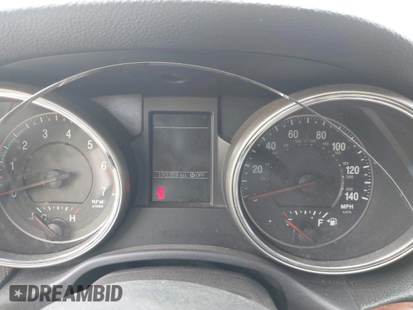 2011 Jeep Grand Cherokee Limited z VIN 1J4RR5GTXBC519319, wystawiony jako IAAI lot #42199900 z przebiegiem 193 359 mil mil oraz . Historia ofert i sprzedaży dostępna na DreamBid. Obrazek 7.