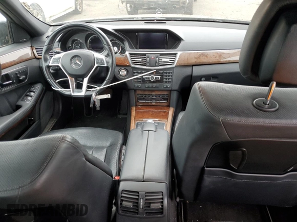 2013 Mercedes-Benz E 550 Sport z VIN WDDHF9BB1DA720269, wystawiony jako Copart lot #43084865 z przebiegiem 162 722 mil mil oraz Szkoda całkowita • Salvage title. Historia ofert i sprzedaży dostępna na DreamBid. Obrazek 8.