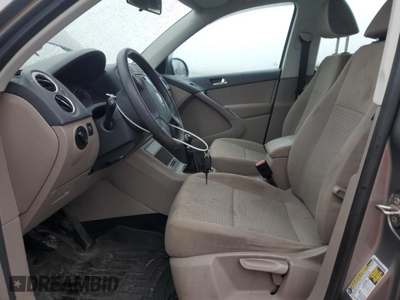 2009 Volkswagen Tiguan with VIN WVGCV75N19W511508, listed as a Copart auction lot 49271355 with 143,197 mi miles and Clean Title. Bid and sale history available at DreamBid. Image 7.