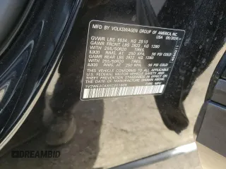 2025 Volkswagen Atlas SE with VIN 1V2WE2CAXSC201609, listed as a Copart auction lot 50096175 with 9,408 mi miles and Clean title. Bid and sale history available at DreamBid. Image 14.