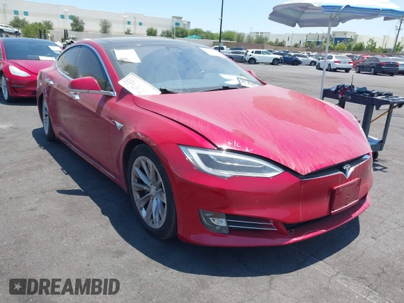 2017 Tesla Model S 60 z VIN 5YJSA1E18HF178698, wystawiony jako IAAI lot #42627397 z przebiegiem 87 301 mil mil oraz . Historia ofert i sprzedaży dostępna na DreamBid. Obrazek 13.