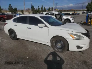 2015 Nissan Altima 2.5 with VIN 1N4AL3AP3FN392921, listed as a Copart auction lot 47832595 with Not provided miles and Salvage title. Bid and sale history available at DreamBid. Image 4.