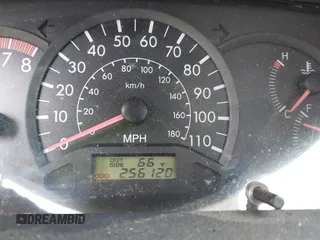 2008 Toyota Corolla CE with VIN 1NXBR32EX8Z946146, listed as a IAAI auction lot 42044766 with 256,120 mi miles and . Bid and sale history available at DreamBid. Image 7.