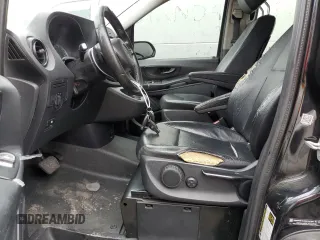 2018 Mercedes-Benz Metris Passenger z VIN WD4PG2EEXJ3413754, wystawiony jako Copart lot #61470415 z przebiegiem 201 761 mil mil oraz Czysty tytuł • Clean title. Historia ofert i sprzedaży dostępna na DreamBid. Obrazek 7.