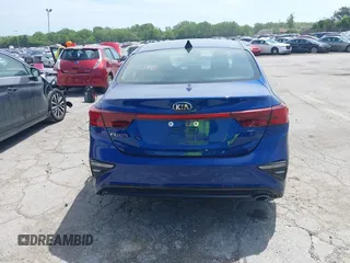 2019 Kia Forte LXS with VIN 3KPF24AD0KE118928, listed as a IAAI auction lot 39548504 with 43,573 mi miles. Bid and sale history available at carsss.com. Image 16.