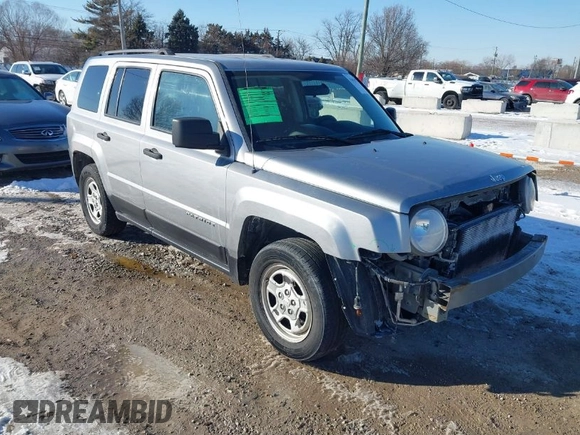 2014 Jeep Patriot Sport with VIN 1C4NJPBB2ED915782, listed as a IAAI auction lot 41628774 with 144,588 mi miles. Bid and sale history available at carsss.com. Image 1.