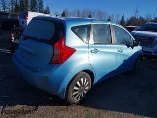 2015 Nissan Versa Note SV with VIN 3N1CE2CP3FL388567, listed as a IAAI auction lot 41551762 with 132,331 mi miles. Bid and sale history available at carsss.com. Image 4.