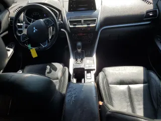 2020 Mitsubishi Eclipse Cross SE z VIN JA4AS5AAXLZ002061, wystawiony jako Copart lot #71199424 z przebiegiem 118 054 mil mil oraz Szkoda całkowita • Salvage title. Historia ofert i sprzedaży dostępna na DreamBid. Obrazek 8.