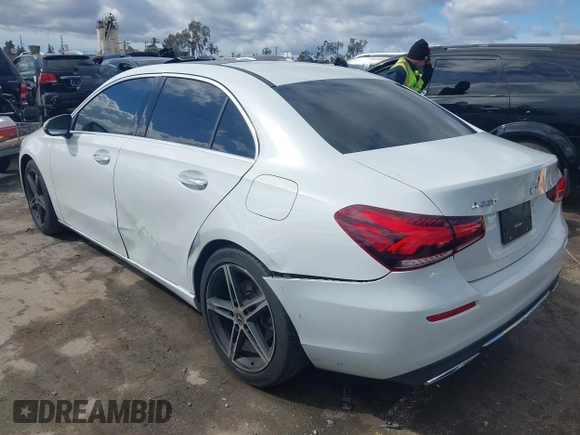 2022 Mercedes-Benz A 220 with VIN W1K3G4EB0NJ338614, listed as a IAAI auction lot 41709933 with 207,910 mi miles and . Bid and sale history available at DreamBid. Image 3.