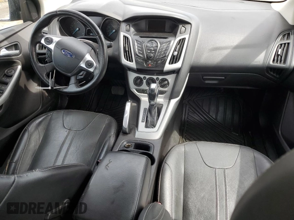 2013 Ford Focus SE z VIN 1FADP3F28DL292238, wystawiony jako Copart lot #51016715 z przebiegiem 165 699 mil mil oraz Szkoda całkowita • Salvage title. Historia ofert i sprzedaży dostępna na DreamBid. Obrazek 8.