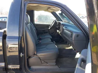 2006 Chevrolet Silverado 1500 Work Truck with VIN 3GCEC14X96G261609, listed as a IAAI auction lot 41423409 with 149,891 mi miles. Bid and sale history available at carsss.com. Image 5.
