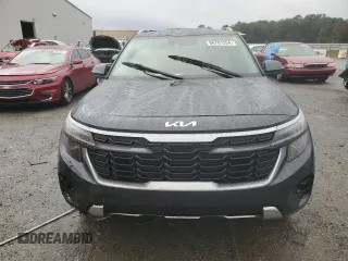 2024 Kia Seltos EX z VIN KNDER2AA2R7606483, wystawiony jako Copart lot #86701254 z przebiegiem 15 965 mil mil oraz Szkoda całkowita • Salvage title. Historia ofert i sprzedaży dostępna na DreamBid. Obrazek 5.