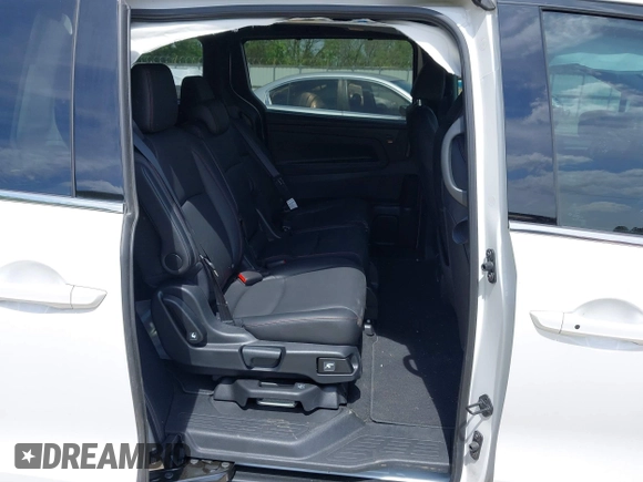 2024 Honda Odyssey Sport with VIN 5FNRL6H78RB064563, listed as a IAAI auction lot 42071907 with 7,628 mi miles and . Bid and sale history available at DreamBid. Image 8.