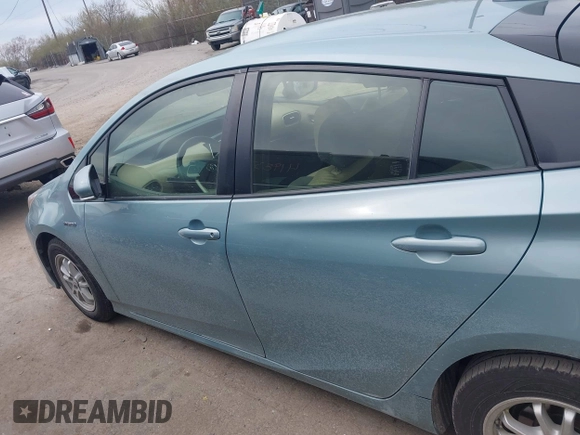 2016 Toyota Prius Four z VIN JTDKARFU5G3029149, wystawiony jako IAAI lot #41996311 z przebiegiem 225 296 mil mil oraz . Historia ofert i sprzedaży dostępna na DreamBid. Obrazek 14.