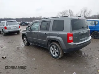 2013 Jeep Patriot Latitude with VIN 1C4NJPFB8DD218948, listed as a IAAI auction lot 41072937 with 126,140 mi miles and . Bid and sale history available at carsss.com. Image 3.