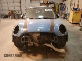 2013 MINI Clubman z VIN WMWZF3C57DT490405, wystawiony jako Copart lot #45543315 z przebiegiem 116 123 mil mil oraz Szkoda całkowita • Salvage title. Historia ofert i sprzedaży dostępna na DreamBid. Obrazek 5.