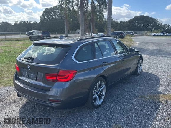 2017 BMW 3 Series 330i xDrive with VIN WBA8K3C38HA022948, listed as a Copart auction lot 80992084 with 34,232 mi miles and Clean Title. Bid and sale history available at carsss.com. Image 4.