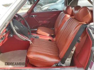 1975 Mercedes-Benz SL с VIN 10704412027327, выставлен на аукционе Copart как лот 84707764 с пробегом 180 606 миль миль и Чистый • Clean title. История ставок и продаж доступна на DreamBid. Изображение 7.