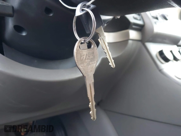 2007 Nissan Sentra 2.0 with VIN 3N1AB61E87L655566, listed as a IAAI auction lot 41327572 with 186,318 mi miles and . Bid and sale history available at DreamBid. Image 11.