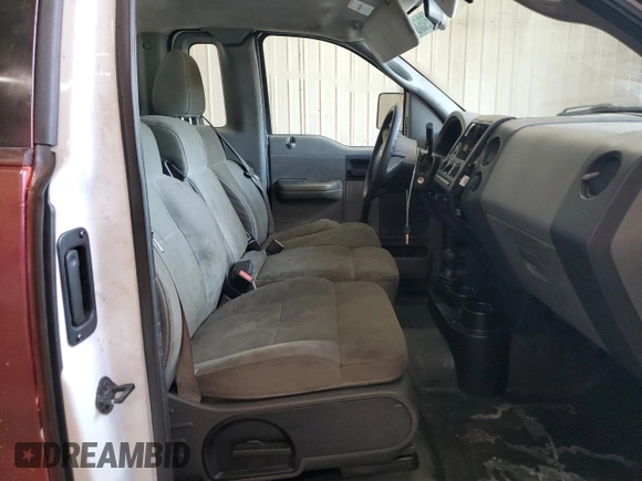 2007 Ford F-150 XL z VIN 1FTRF14WX7KB49430, wystawiony jako Copart lot #59570415 z przebiegiem 249 154 mil mil oraz Czysty tytuł • Clean title. Historia ofert i sprzedaży dostępna na DreamBid. Obrazek 10.