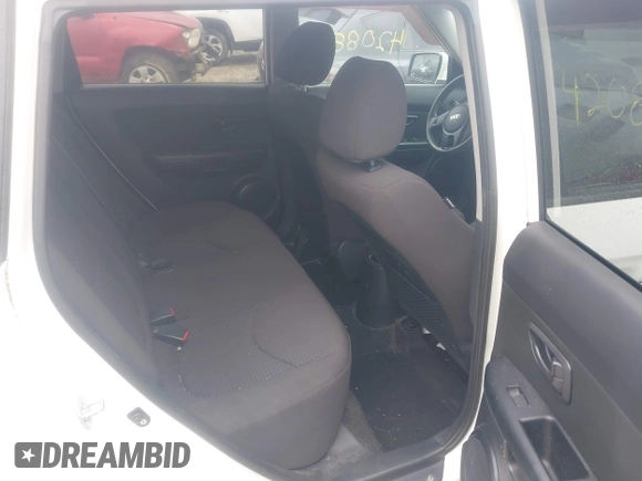 2013 Kia Soul with VIN KNDJT2A57D7574514, listed as a IAAI auction lot 42088746 with 149,533 mi miles. Bid and sale history available at carsss.com. Image 8.