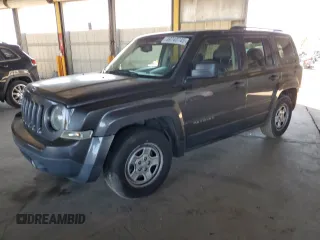 2017 Jeep Patriot Sport with VIN 1C4NJPBB6HD103941, listed as a Copart auction lot 49740745 with 137,664 mi miles and Salvage Title. Bid and sale history available at carsss.com. Image 1.