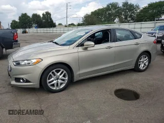 2015 Ford Fusion SE z VIN 3FA6P0HD8FR148635, wystawiony jako Copart lot #64886345 z przebiegiem 74 058 mil mil oraz Szkoda całkowita • Salvage title. Historia ofert i sprzedaży dostępna na DreamBid. Obrazek 1.