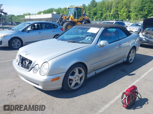 2002 Mercedes-Benz CLK 320/430 z VIN WDBLK70G12T129233, wystawiony jako IAAI lot #42391247 z przebiegiem 94 186 mil mil oraz . Historia ofert i sprzedaży dostępna na DreamBid. Obrazek 17.