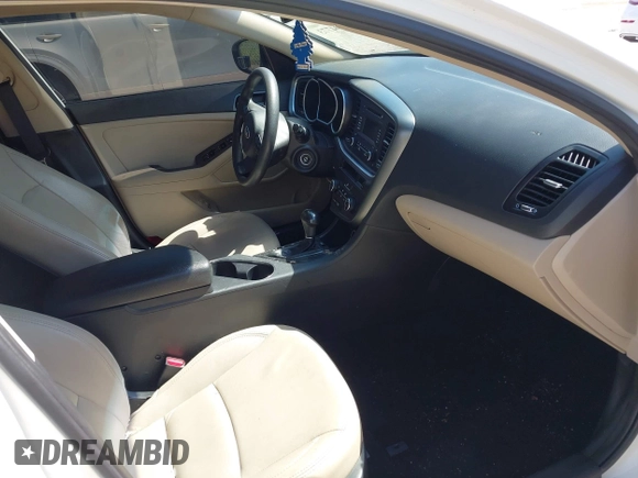 2015 Kia Optima LX z VIN KNAGM4A78F5614728, wystawiony jako IAAI lot #42494773 z przebiegiem 106 752 mil mil oraz . Historia ofert i sprzedaży dostępna na DreamBid. Obrazek 5.