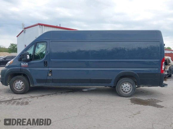 2022 Ram ProMaster Cargo with VIN 3C6MRVJG6NE112534, listed as a IAAI auction lot 42065900 with 80,679 mi miles and . Bid and sale history available at DreamBid. Image 14.