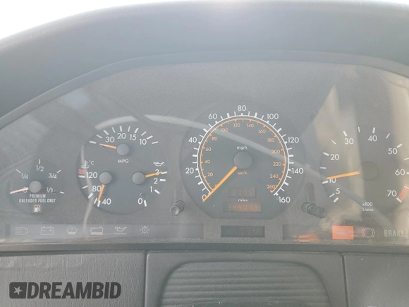 1994 Mercedes-Benz S 320 with VIN WDBGA32E0RA185064, listed as a Copart auction lot 47296935 with 344,178 mi miles and Clean Title. Bid and sale history available at DreamBid. Image 9.