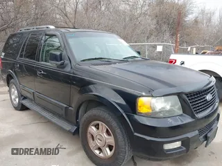 2005 Ford Expedition Limited with VIN 1FMFU19515LA60065, listed as a IAAI auction lot 41447029 with 232,953 mi miles. Bid and sale history available at carsss.com. Image 1.